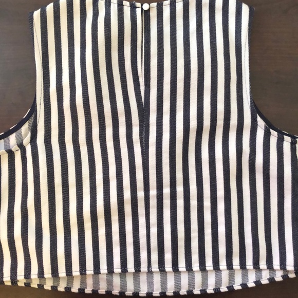 Top - Picture 2 of 2